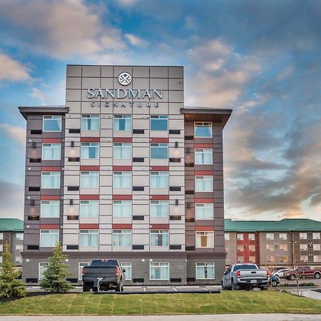 Sandman Signature Calgary Airport Hotel Exterior foto